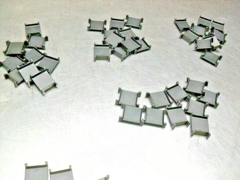 QTY 44 - Igus 211 Vertical Separator, Polymer nib