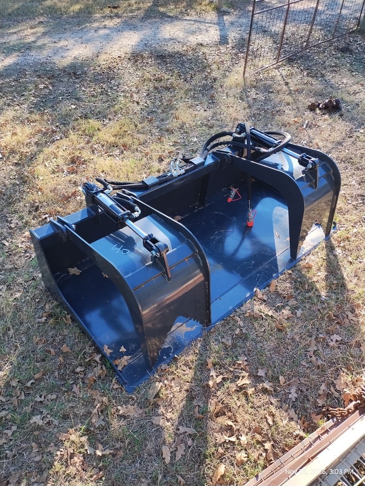 Skid Steer Root Grapple Bucket Attachment 72"