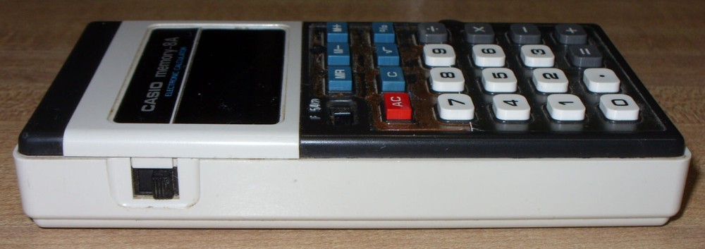 CASIO MEMORY-8A CALCULATOR WITH CASE, MODEL CD-813, ca 1975, WORKING