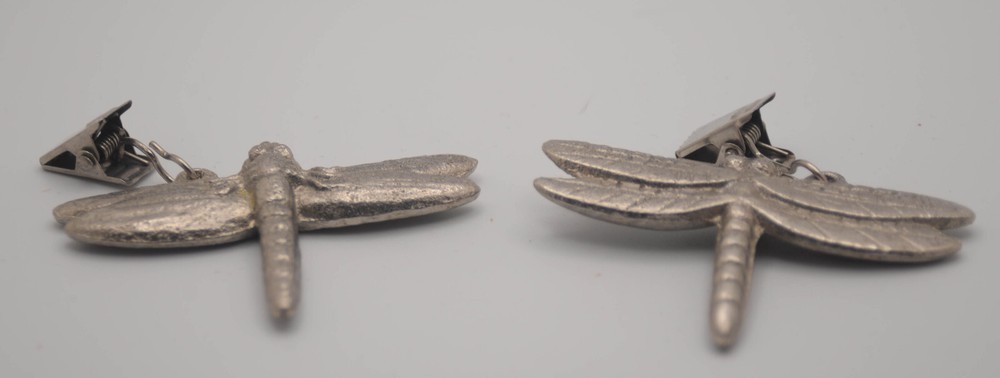 8 Dragonfly Clip On Tablecloth Weights