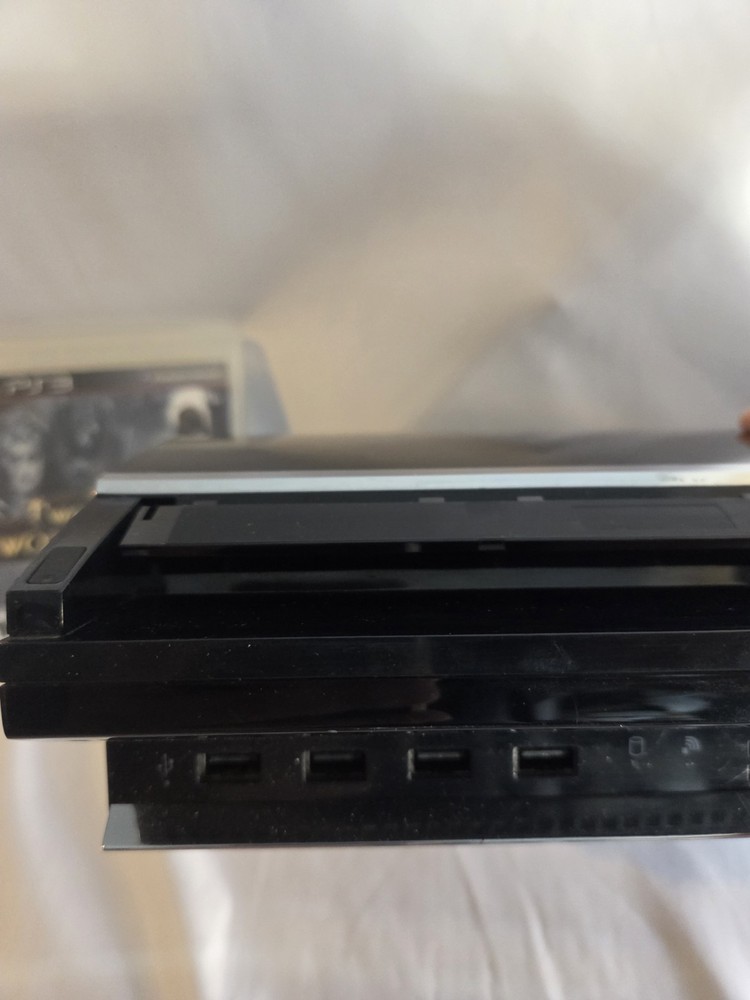 PlayStation 3 CECHA01 Backwards Compatible With Controller And Game.