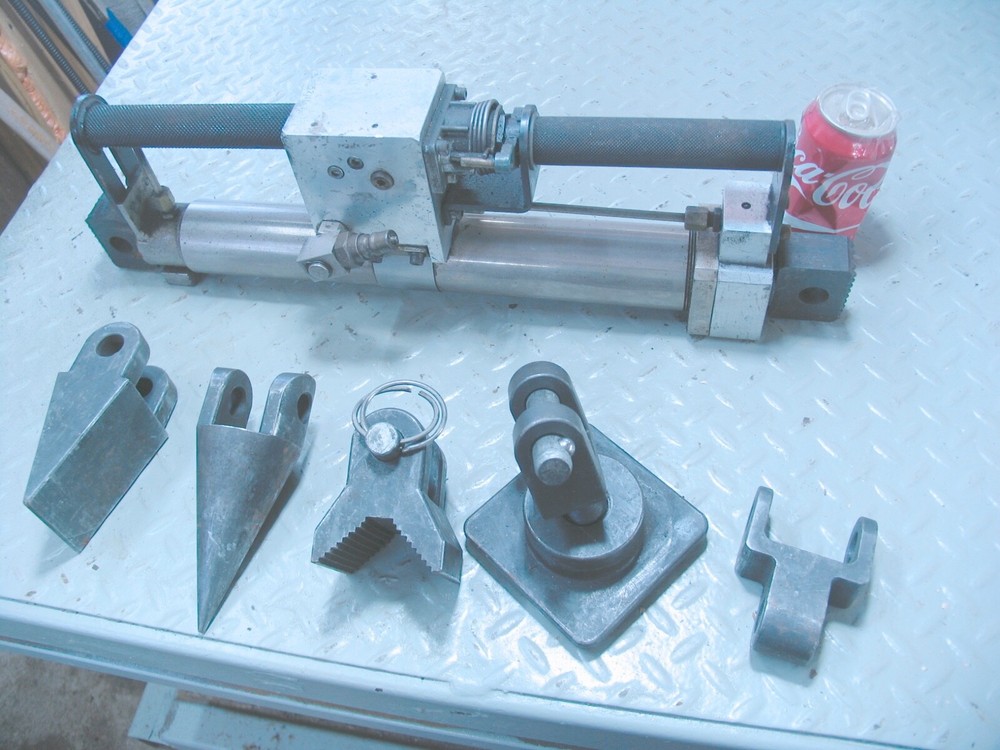 CODE 3 ResQ Hydraulic Tool with 5 atachments (Jaws) as shown