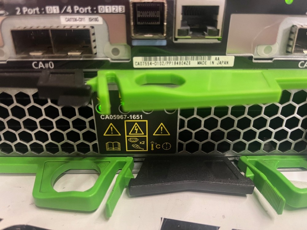 CA07554-D102 FUJITSU DX100 CONTROLLER MODULE WITH CA07336-C011 ETERNUS
