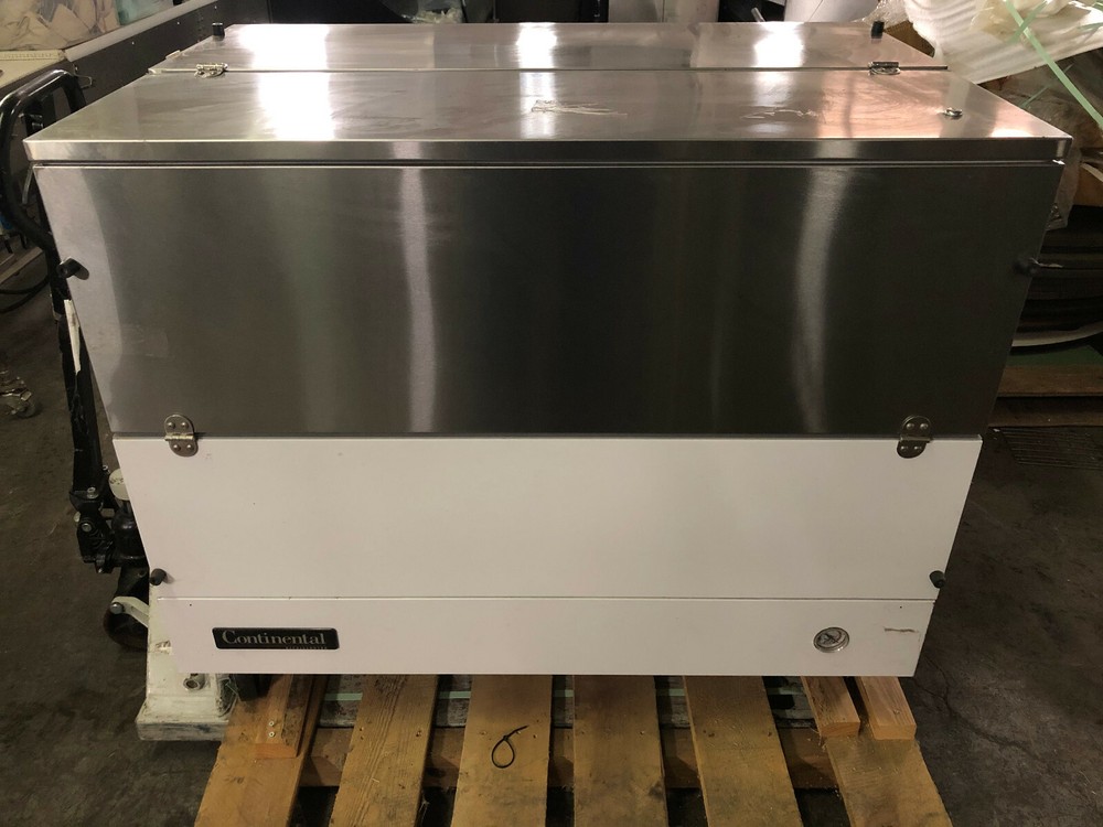 Continental Ref MC4-SCW Milk Cooler