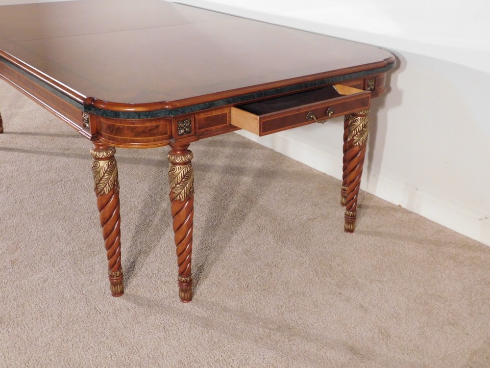 HENREDON Grand Provenance Dining Table