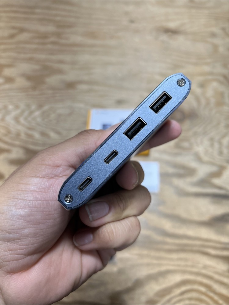 10Gbps USB C Switch 2 Laptops 2 in 4 Out USB 3.2 Switcher 2 Computers Share K...
