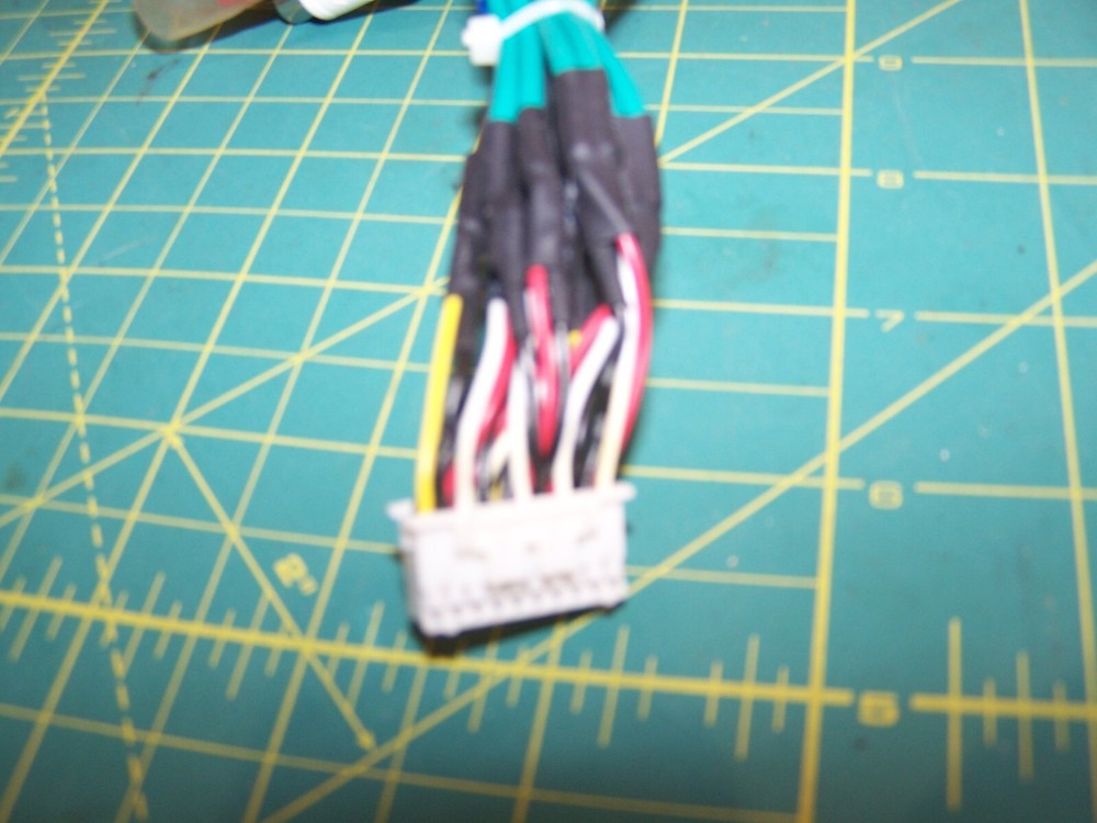 AV Input for Auto Radio Pre-INPUT & OUTPUT with AV RCA Connector