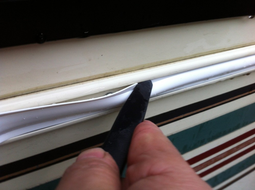 100' FT White 1" Vinyl Trim Insert Replacement Trailer Camper RV Motor Home
