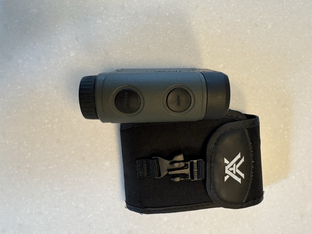 Vortex Impact 850 Rangefinder W/ Case