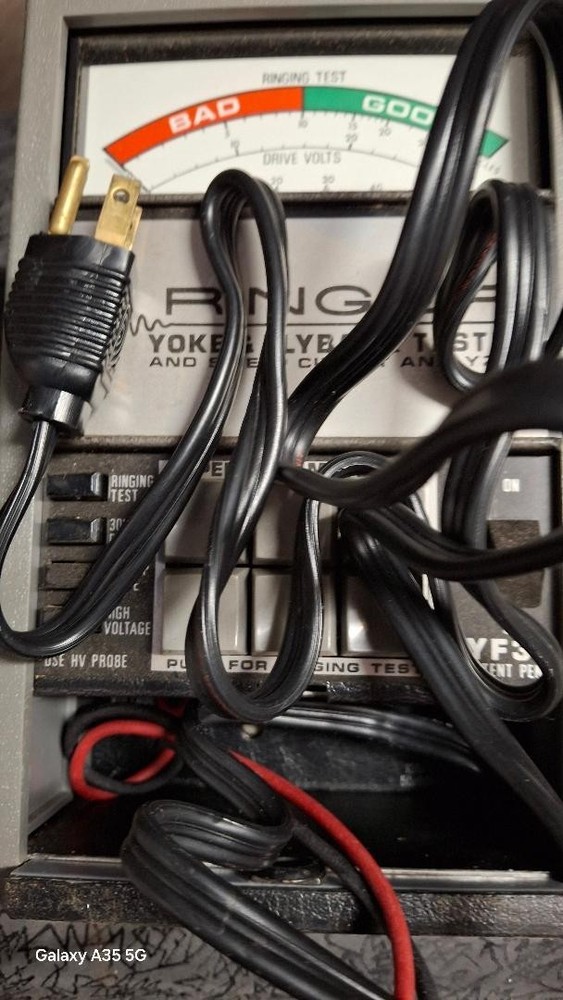 SENCORE RINGER YF33 YOKE & FLYBACK TESTER AND SWEEP CIRCUIT ANALYZER