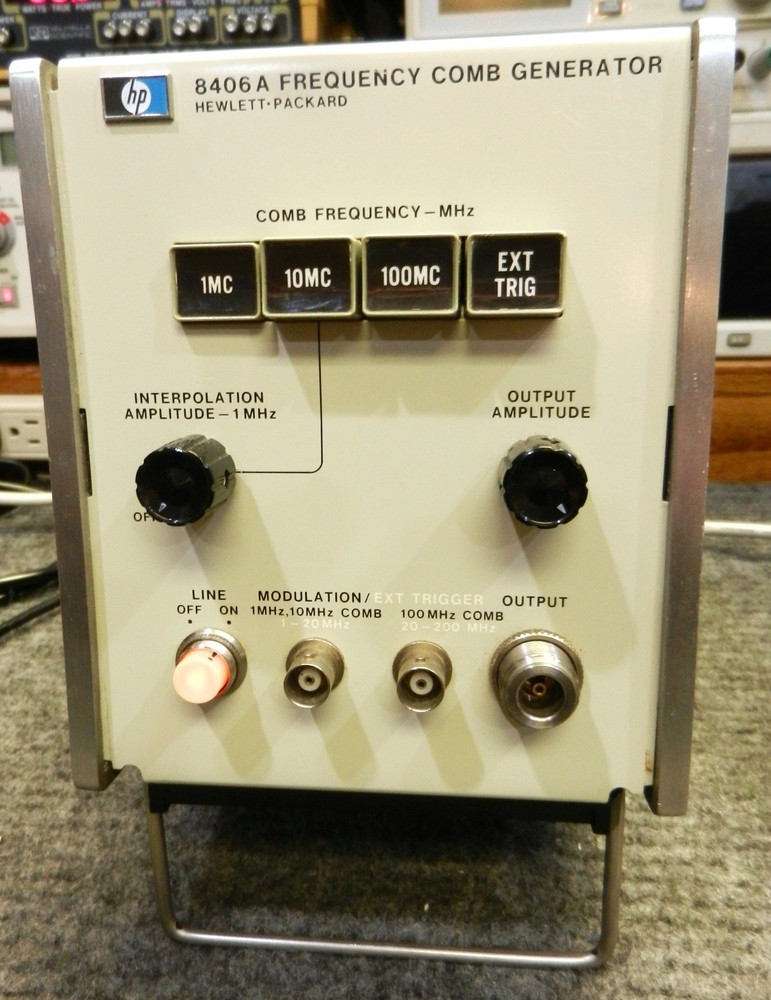 HP 8406A Frequency Comb Generator