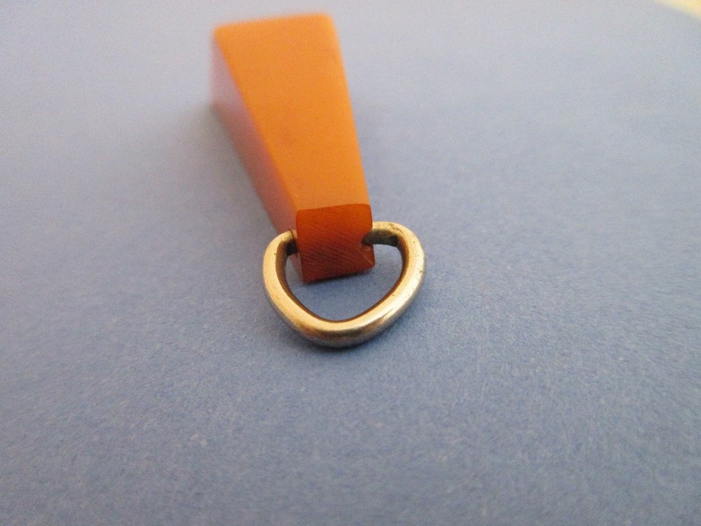 vintage BAKELITE KEY FOB RING - GEOMETRIC BUTTERSCOTCH