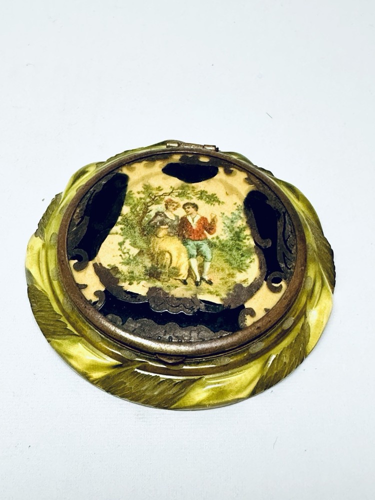 1930’s Bakelite Compact Powder Box