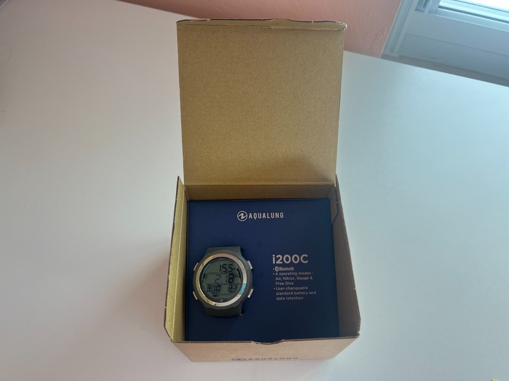 Aqualung i200c Wrist Computer - Charcoal - Open Box