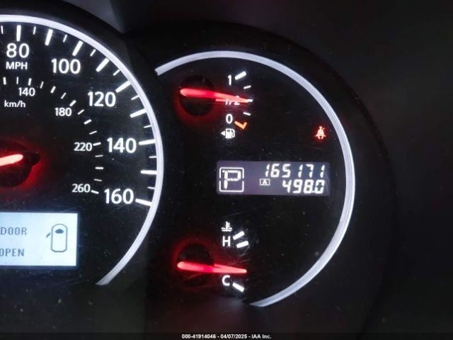 QUEST 2012 Glove Box 4711301