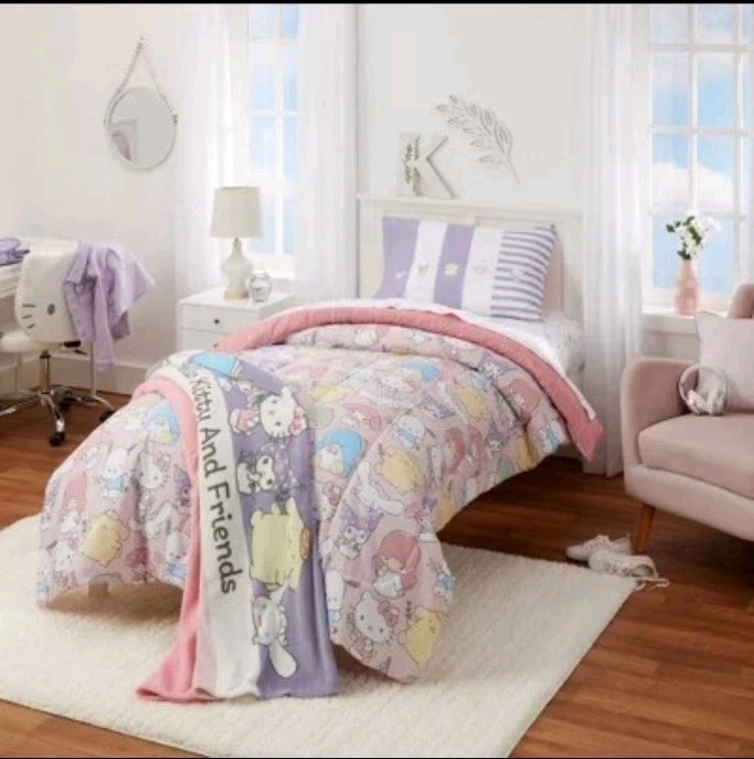 Hello Kitty Twin Comforter
