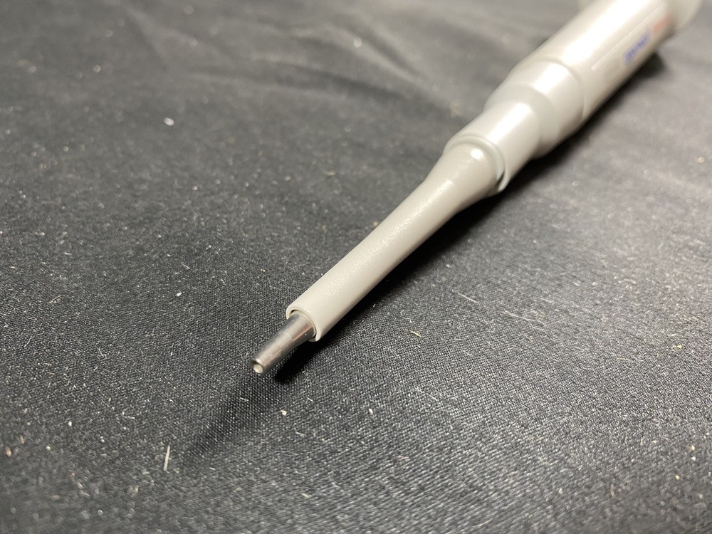 EPPENDORF 2-20uL Reference Adjustable Volume Single Channel Pipette