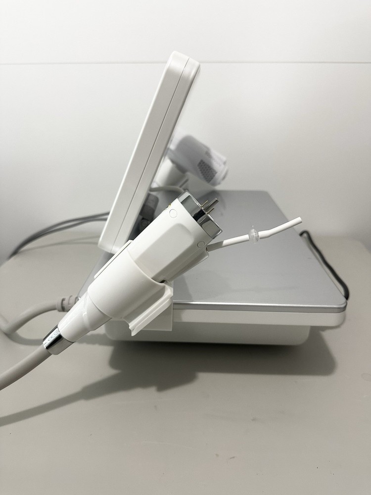 Rejuva Fresh RF Microneedling