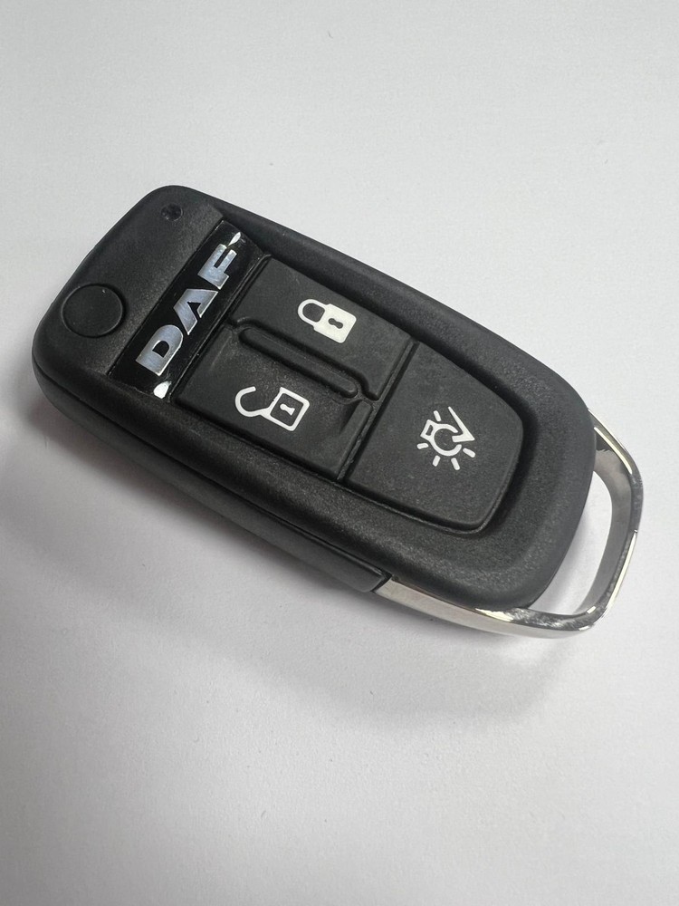 GENUINE DAF 3 BUTTON REMOTE SMART KEY FOB TESTED & WORKING. 1934277