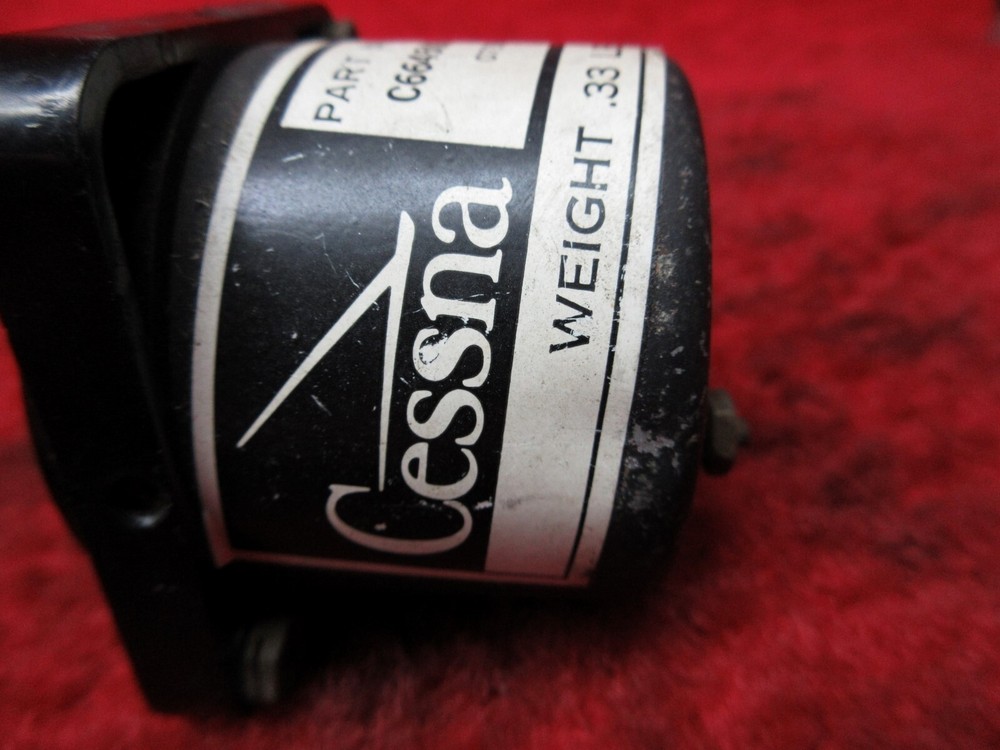 Cessna, Borg Instruments Clock PN C664508-0102