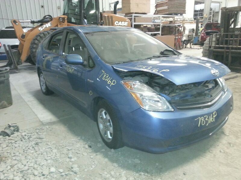 Camera/Projector Decklid Mounted Fits 06-09 PRIUS 656986