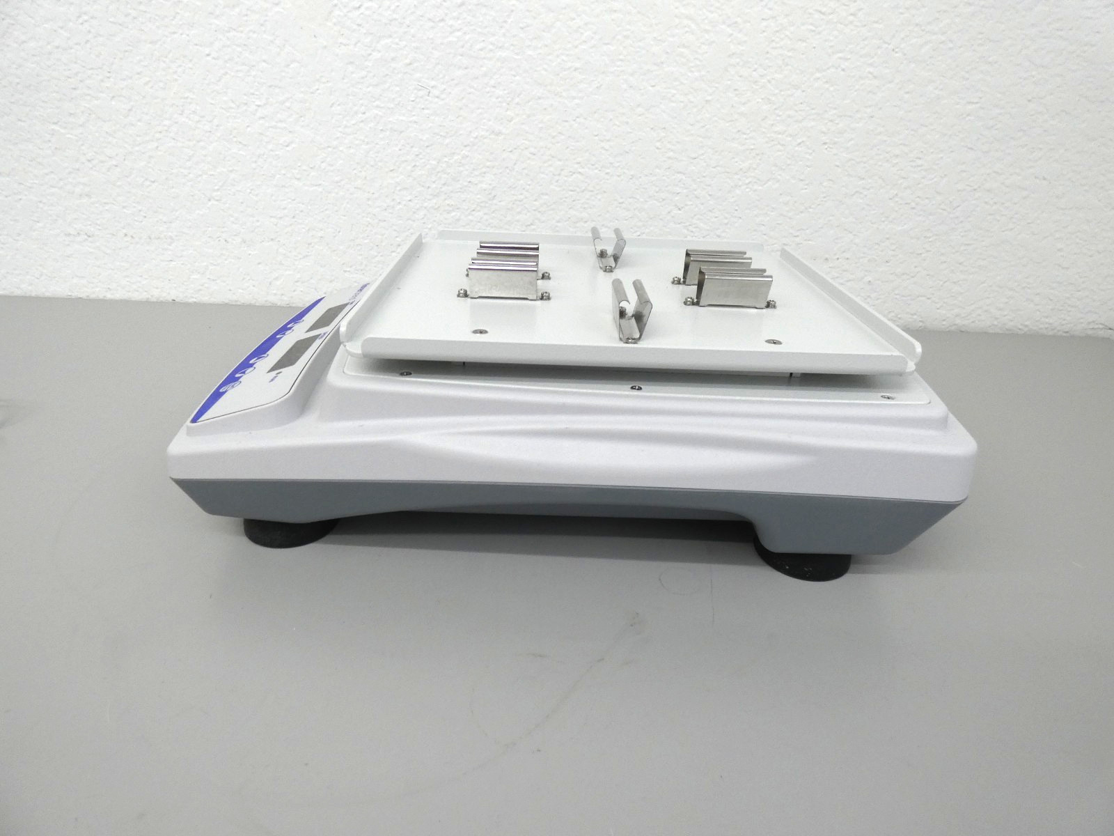 Fisherbrand Microplate Shaker w/ 4-Place Platform, 88861023