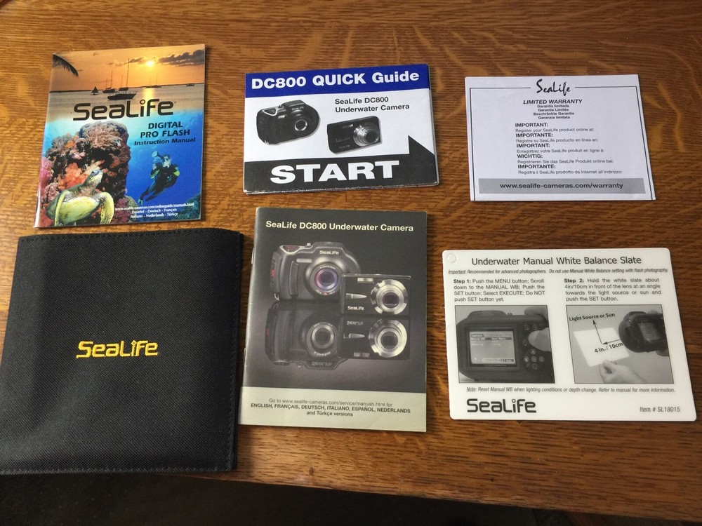Sealife DC800 underwater camera Manuals and Case