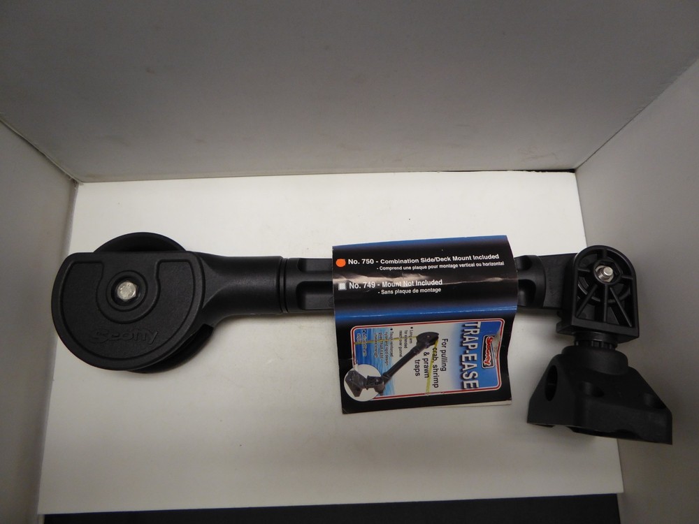 Scotty #750 Trap-Ease Trap Roller w/ #241 Side / Deck Mount
