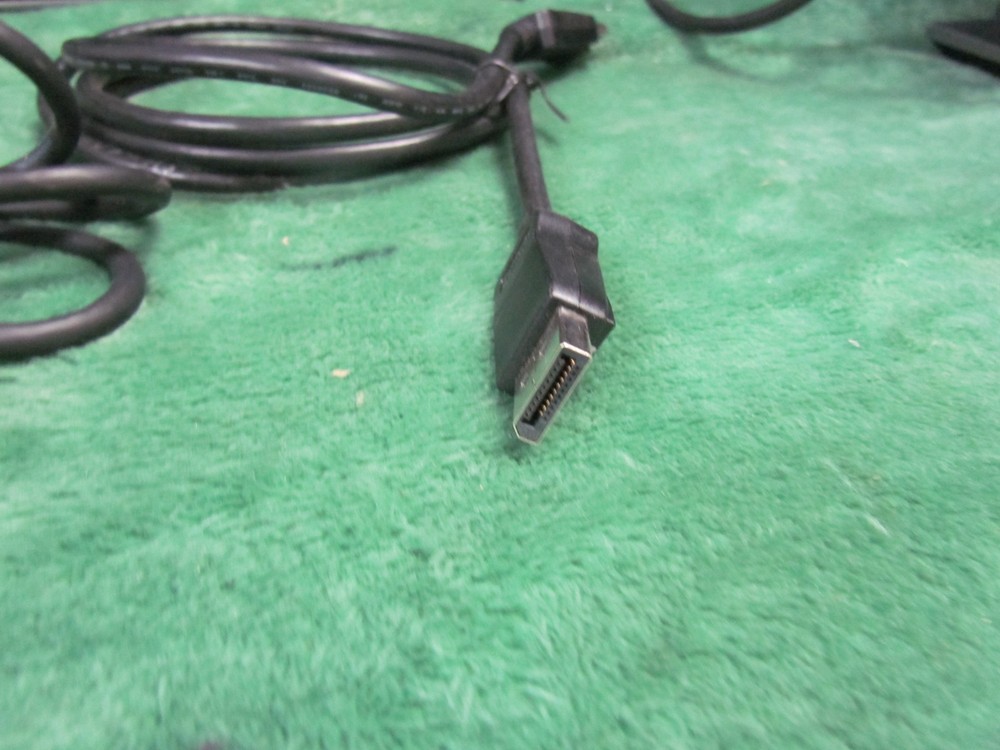 FIVE DELL OPTIPLEX SMALL FORM FACTOR (SFF) STAND OSS21 w CABLES AND CABLE COVER
