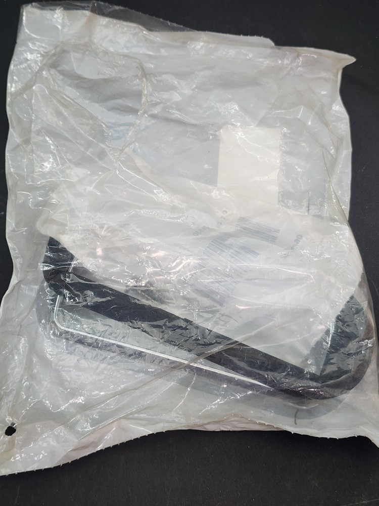 Whelen 01-0463595-010 KIT, SURFACE MOUNT ADAPTOR MODEL 5TSMAC