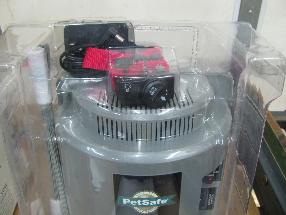 Petsafe Wireless Pet Containment System Model IF-300 *New Open Box*