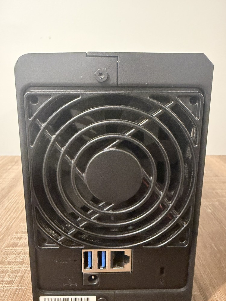 Synology DiskStation DS218play 2-Bay NAS