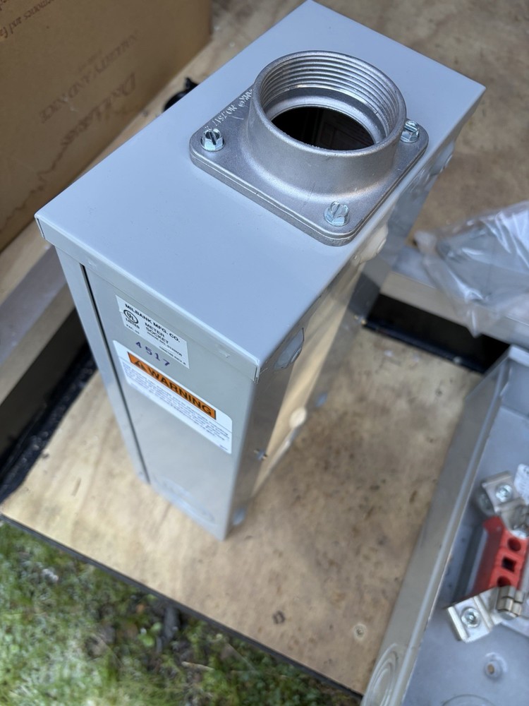 OVERHEAD METER SOCKET U4517-DL-M4 MILBANK .