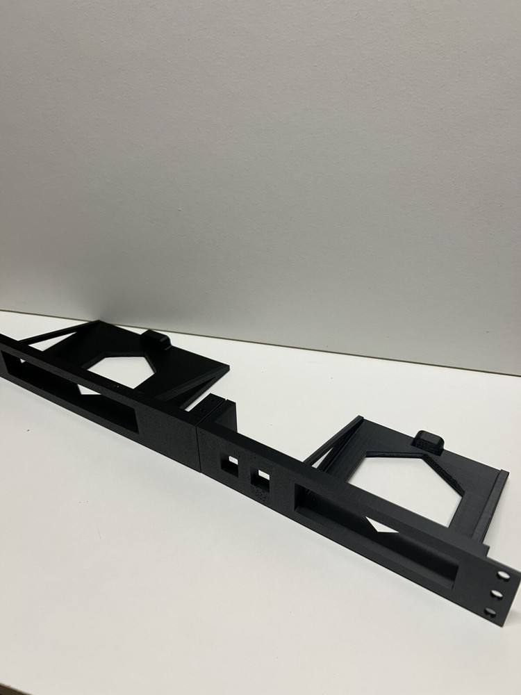 19” Server Rack TP Link SG2008 and OC200 Controller Mount