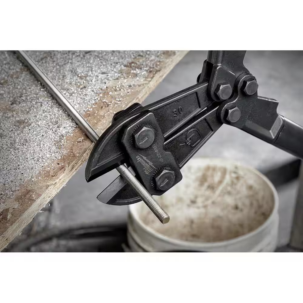 30 In. Bolt Cutter with 1/2 In. Maximum Cut Capacity