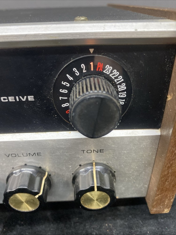 FANON FANFARE 880 Solid State Transceiver Powers On Untested Sold As Is