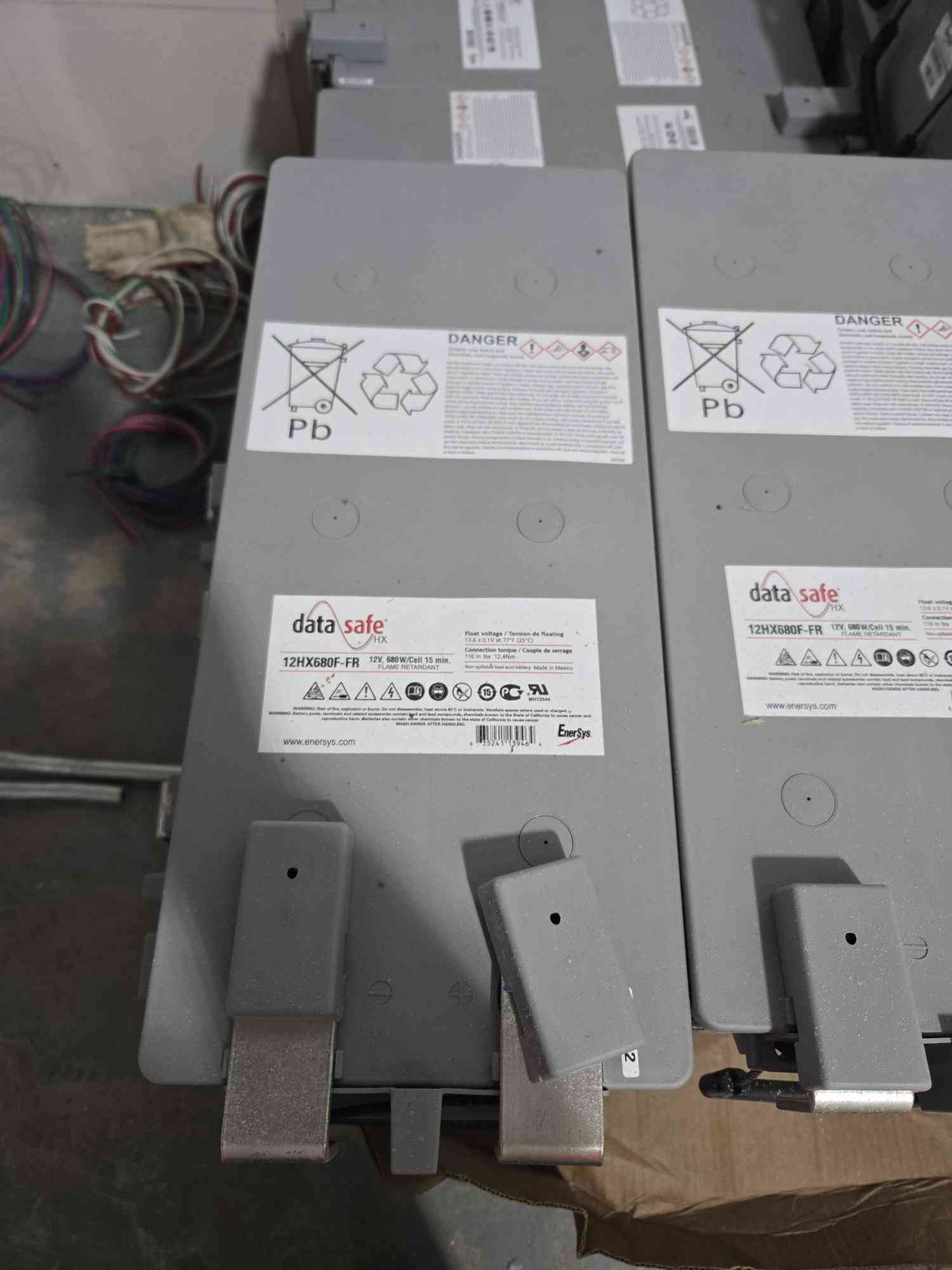 Data Safe HX 12HX680F-FR 12 Volt 680 W 2022 (SKU: 111918)