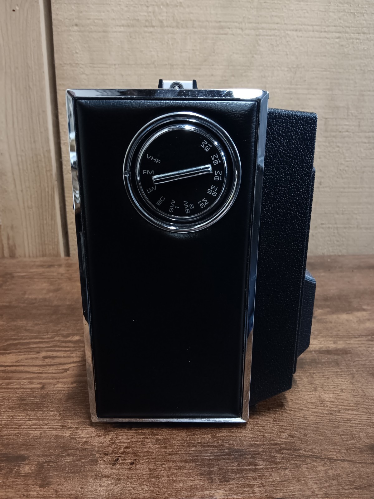 Vintage Zenith Multi-Band Radio Trans-Oceanic Model 7000 VERY CLEAN