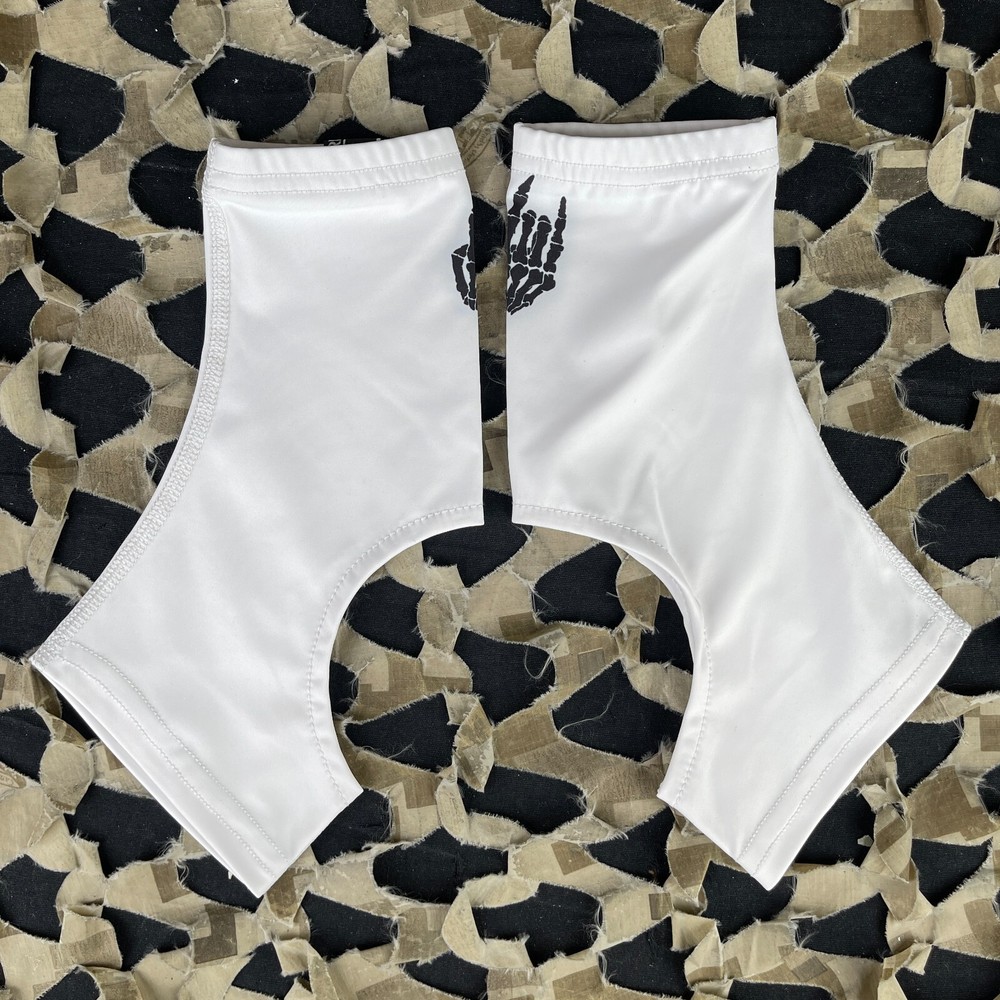 NEW HK Army Cleat Covers - Short - DZN DCS LTD#2 - White - Small/Medium