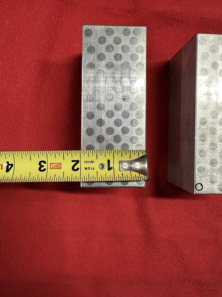 Pair of Magnetic Transfer Parallel Blocks