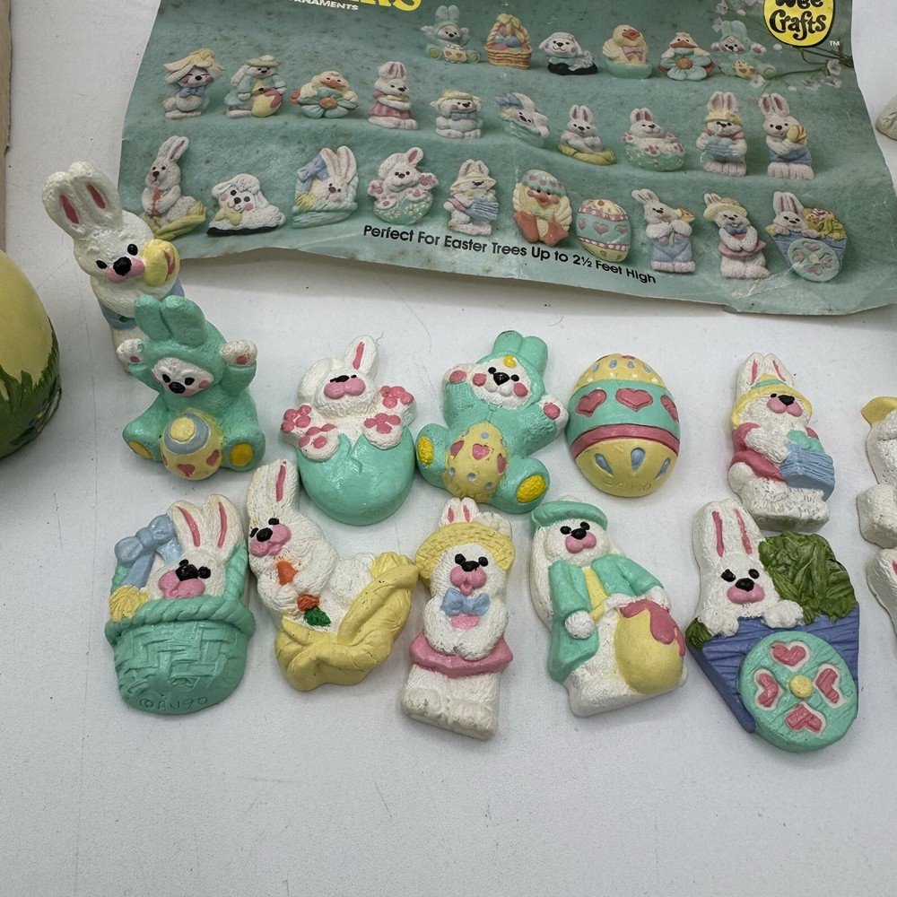 Wee Crafts Easter Scenes Ready to Paint Gypsum Egg 2.5” Figures Extras Complete