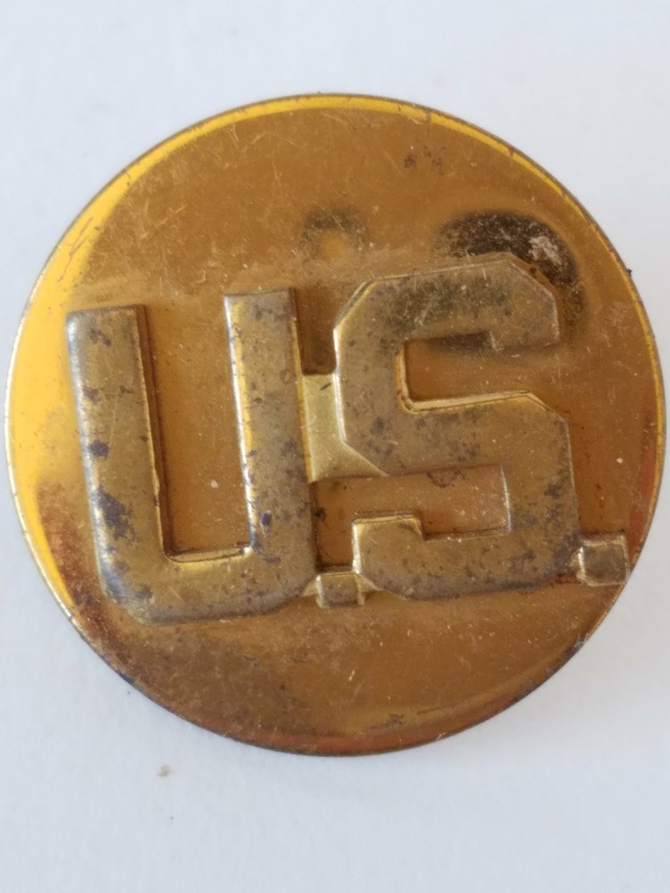Gold Tone US Round Lapel Pin