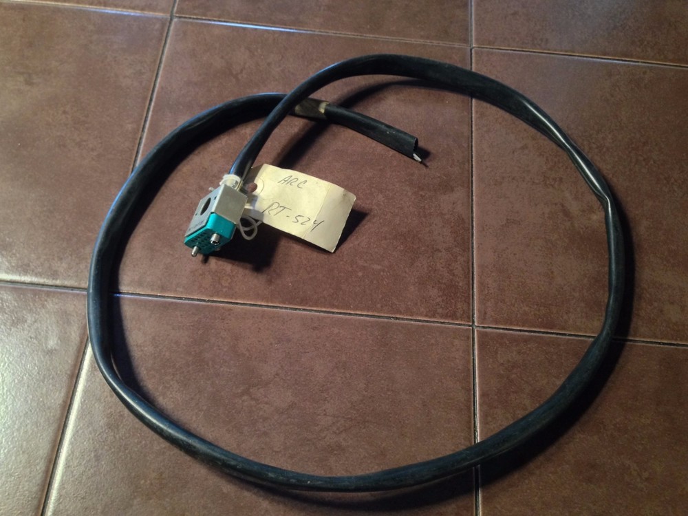 Cessna ARC RT-524 Connector with wires.
