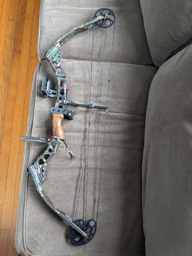 Mathews Solo Cam Compound Bow.