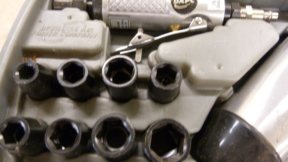 DAPC DeVilbiss Air Tool Kit Power Wrench Ratchet