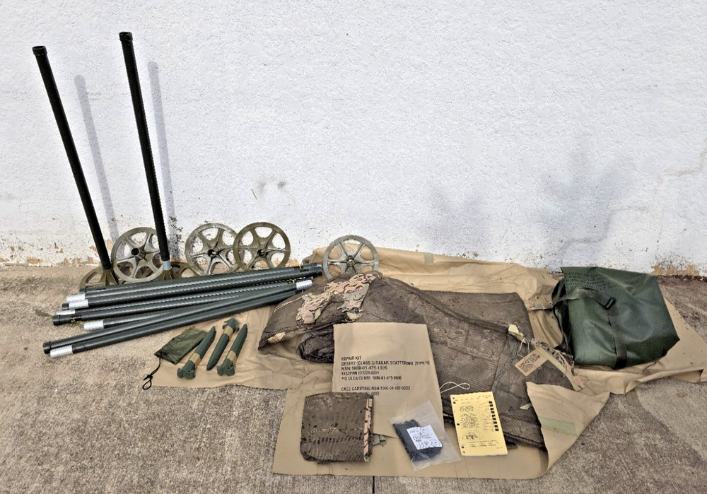 US Army Desert Camouflage Screen Class 2 Radar Scatter Type 4 + Support Pole Set