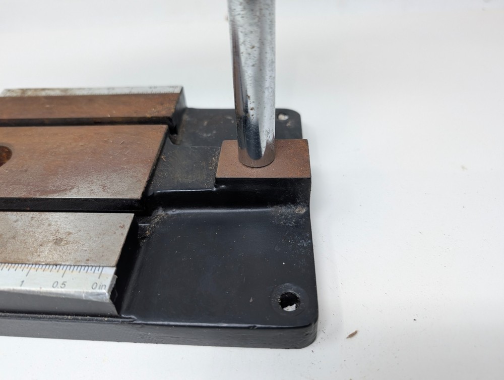 MicroLux #83146 Tapping Fixture Drill Press Attachment Micro-Mark (UV)