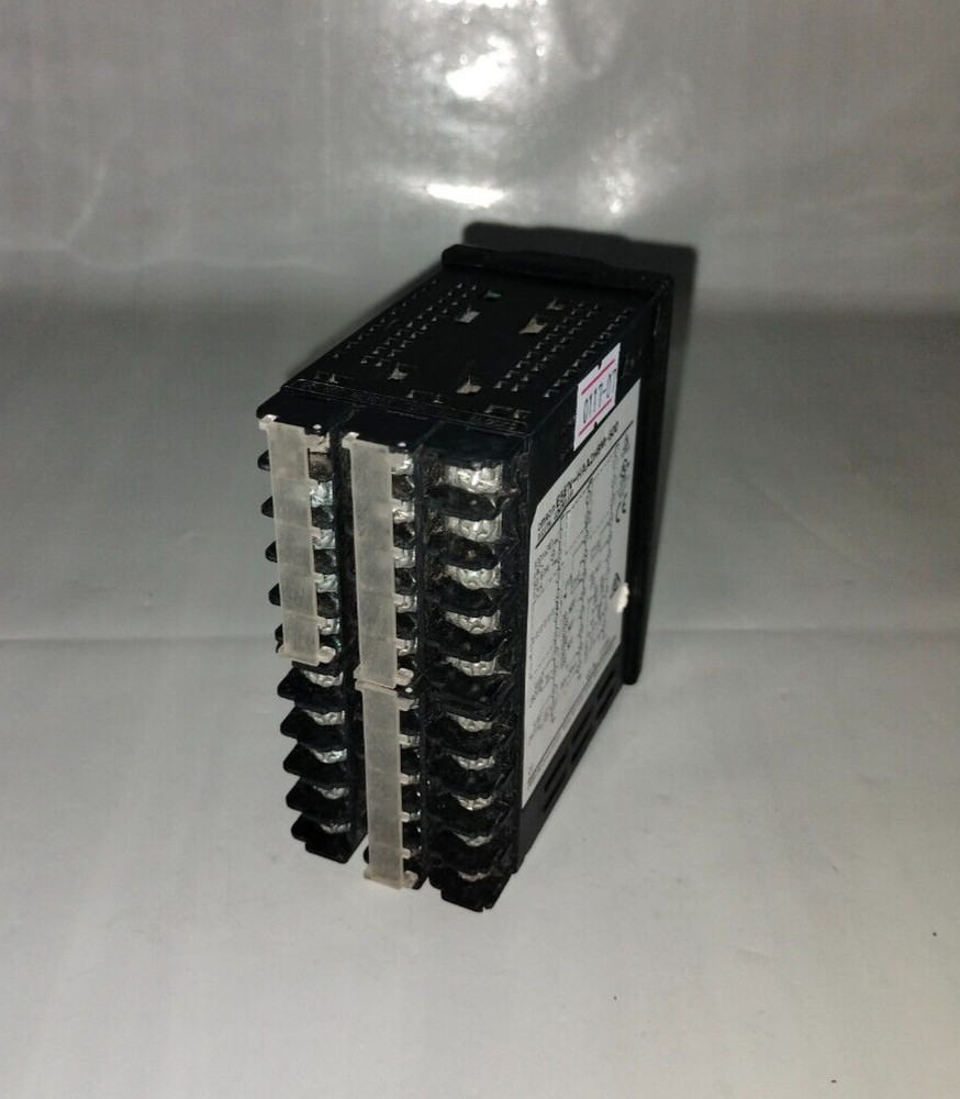 Omron E5EN-HAA2HBM-500 E5ENHAA2HBM500 Digital Temperature Controller