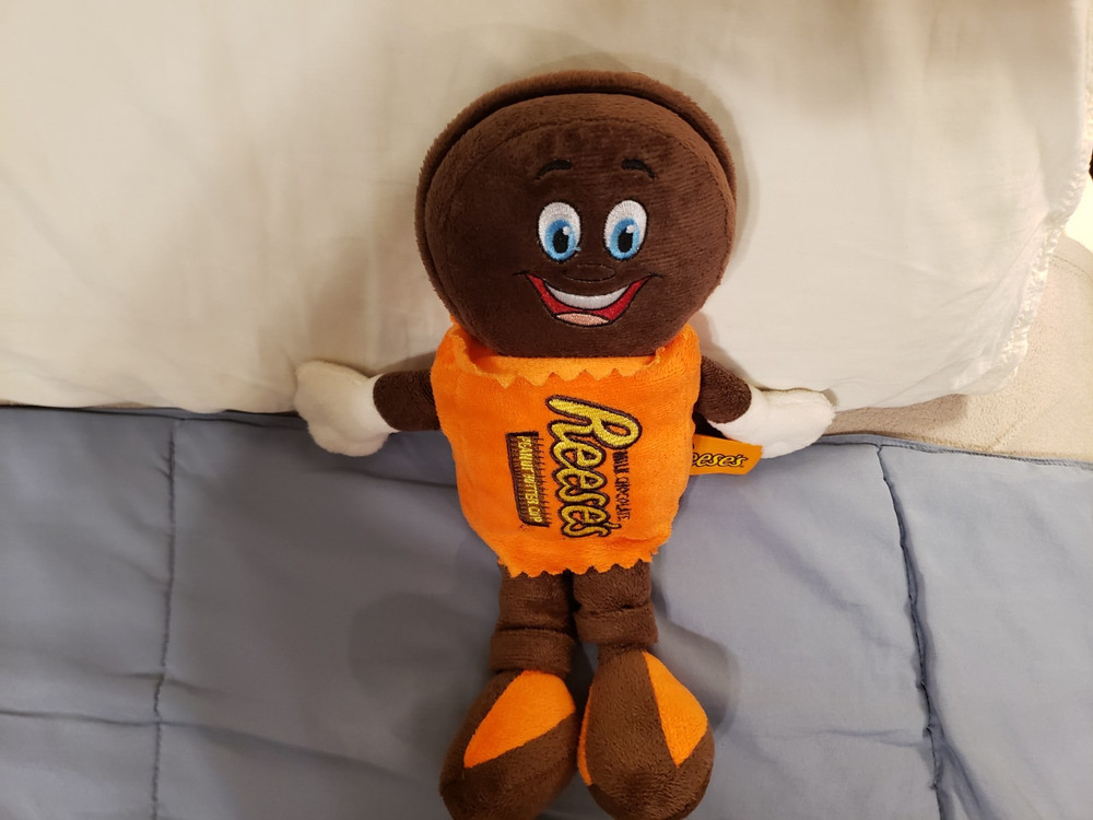 2013 Reese’s Peanut Butter Cup Plush