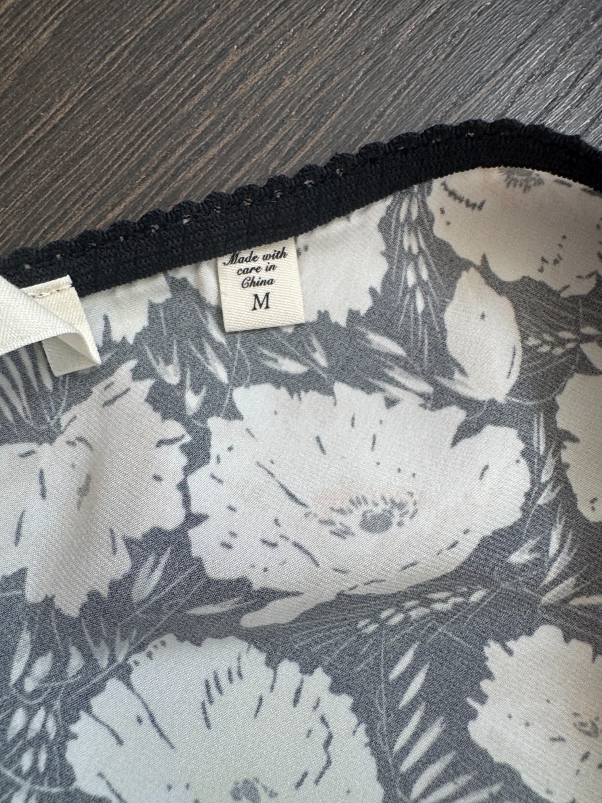 Doen ELOWETTE SKIRT IN NOIR FLEURS D'ANEMONE